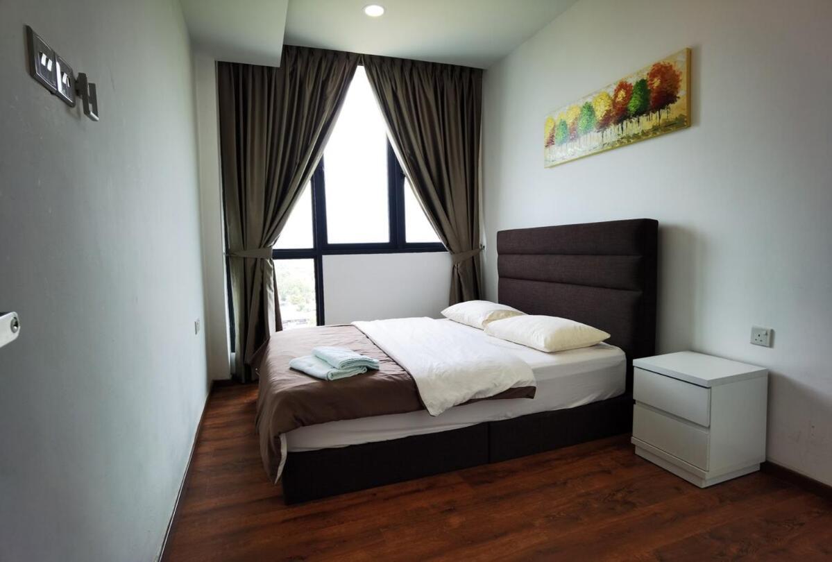 Jeff And Ricky Homestay 12 Vivacity Megamall Kuching Exterior foto